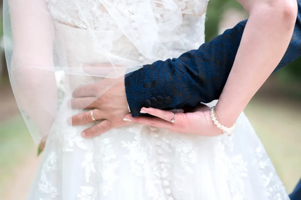 Jolies photos de couple pendant leur mariage dans le 45